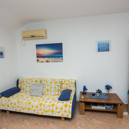 Palma Del Mar Apartman Omišalj Kültér fotó