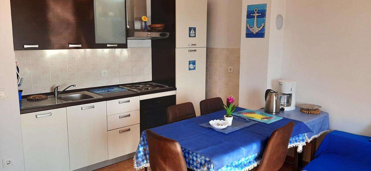 Palma Del Mar Apartman Omišalj Kültér fotó